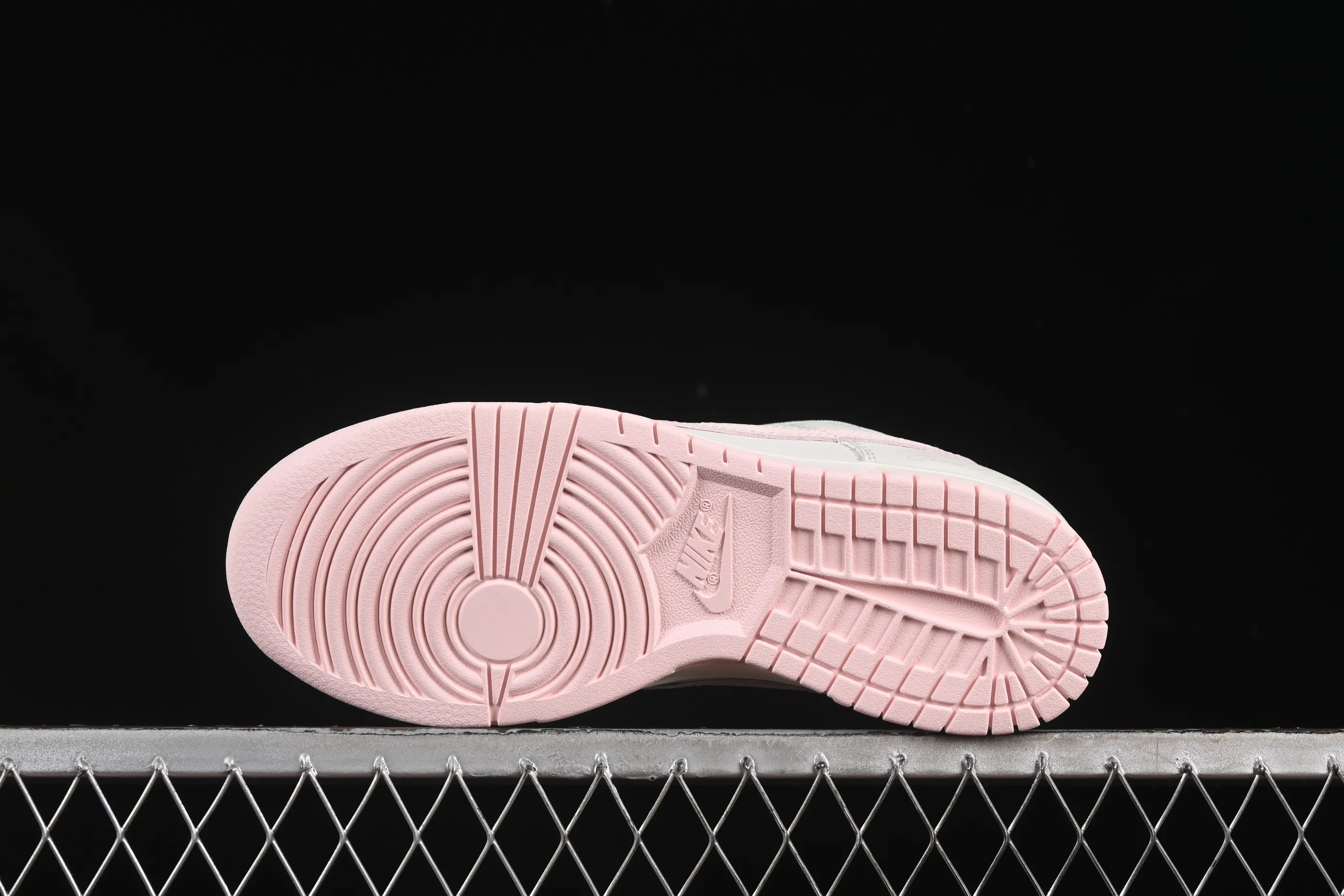 All Categories Nk SB Dunk Series Nk SB Dunk Low Low-top sneakers Nike SB Dunk Low "Just Do It" Anniversary high-end custom low-top casual sneakers WP0510-068